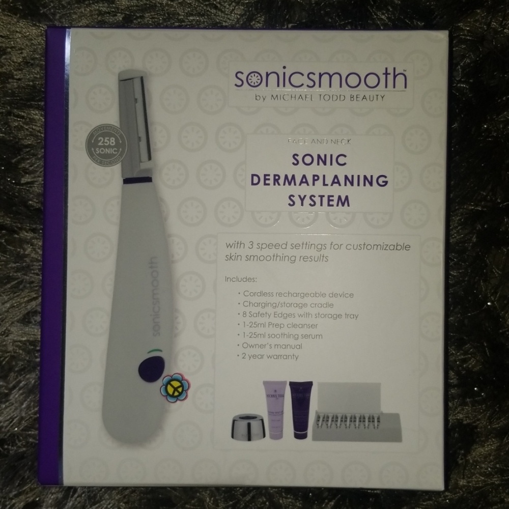Dermaplaning tool